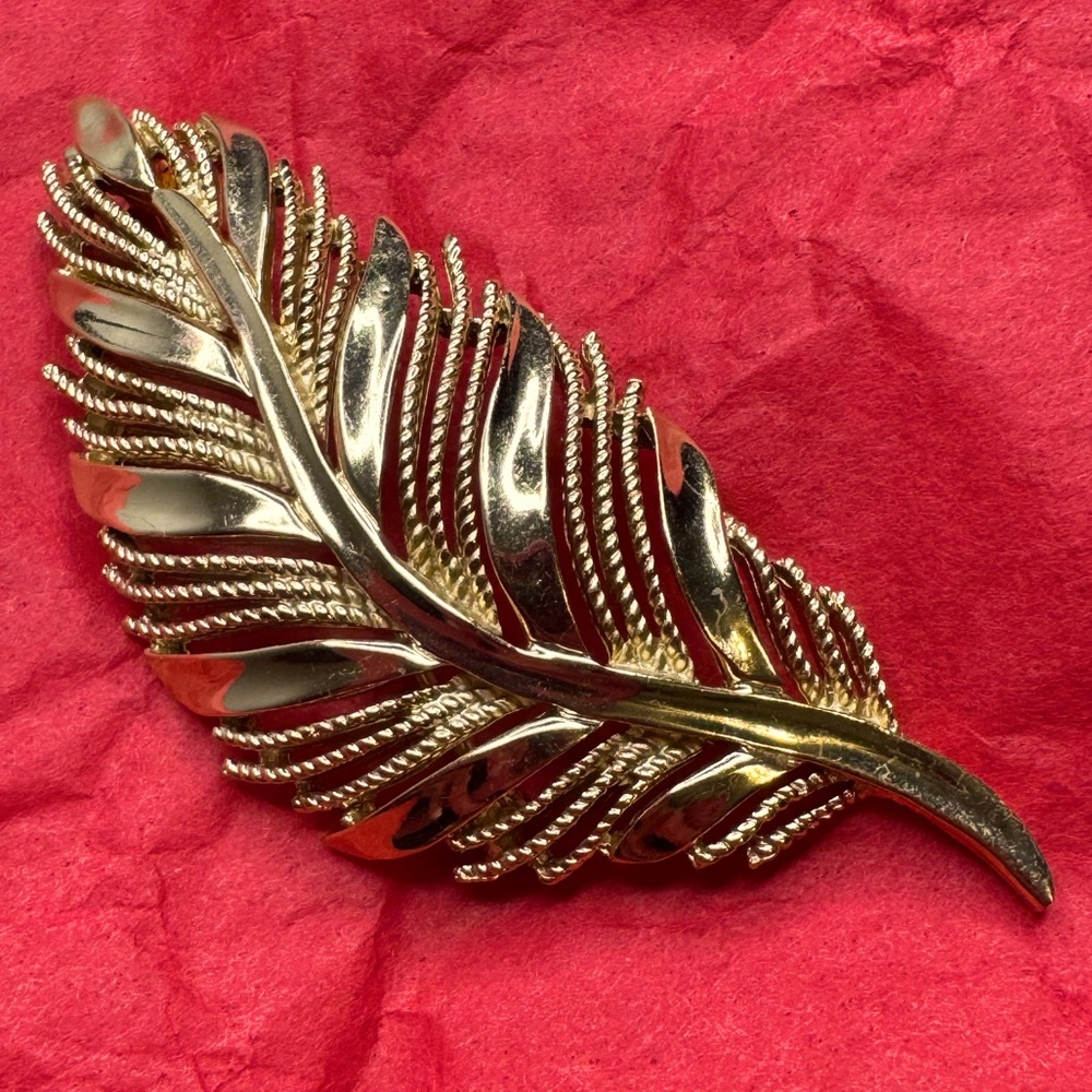 Vintage Trifari Leaf Brooch